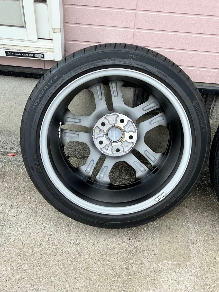 4 スズキ スイフトスポーツ ZC33Sの純正タイヤ&ホイール1本のみ 4 スズキ スイフトスポーツ ZC33Sの純正タイヤ&ホイール1本のみ