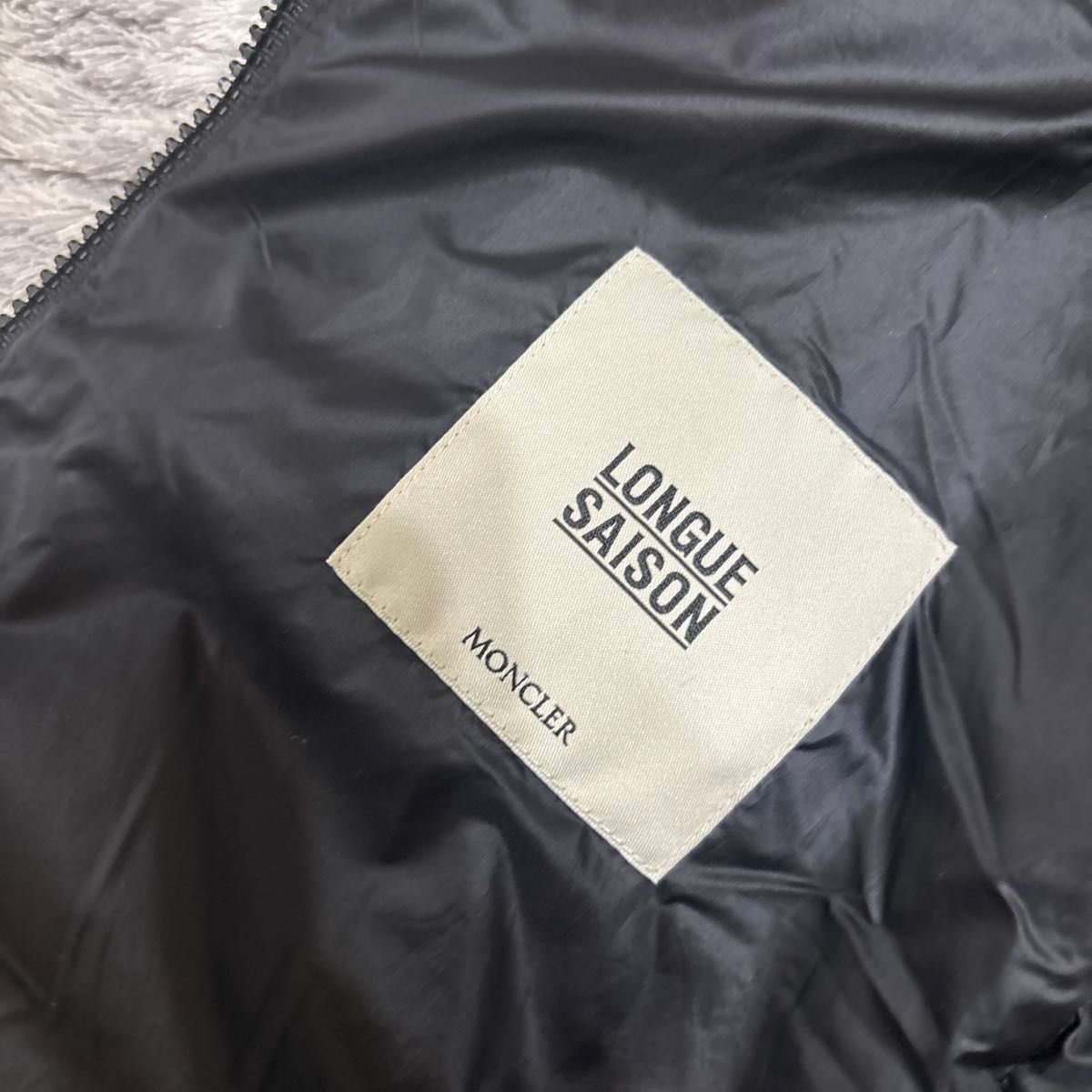 美品】MONCLER モンクレール レディース BLES ライトダウン 美品】MONCLER モンクレール レディース BLES ライトダウン