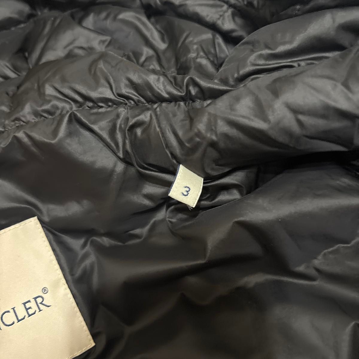 美品】MONCLER モンクレール レディース BLES ライトダウン 美品】MONCLER モンクレール レディース BLES ライトダウン