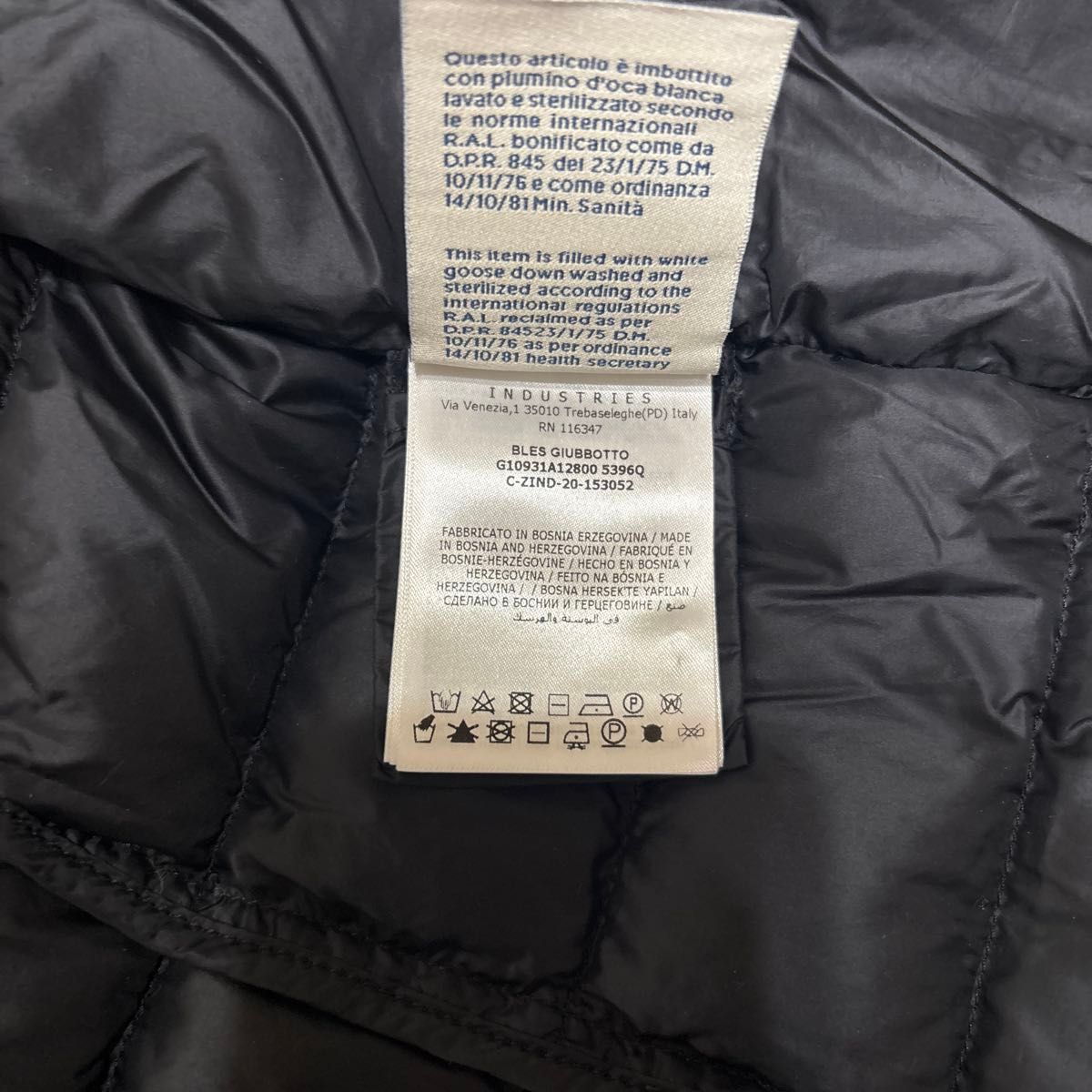 美品】MONCLER モンクレール レディース BLES ライトダウン 美品】MONCLER モンクレール レディース BLES ライトダウン