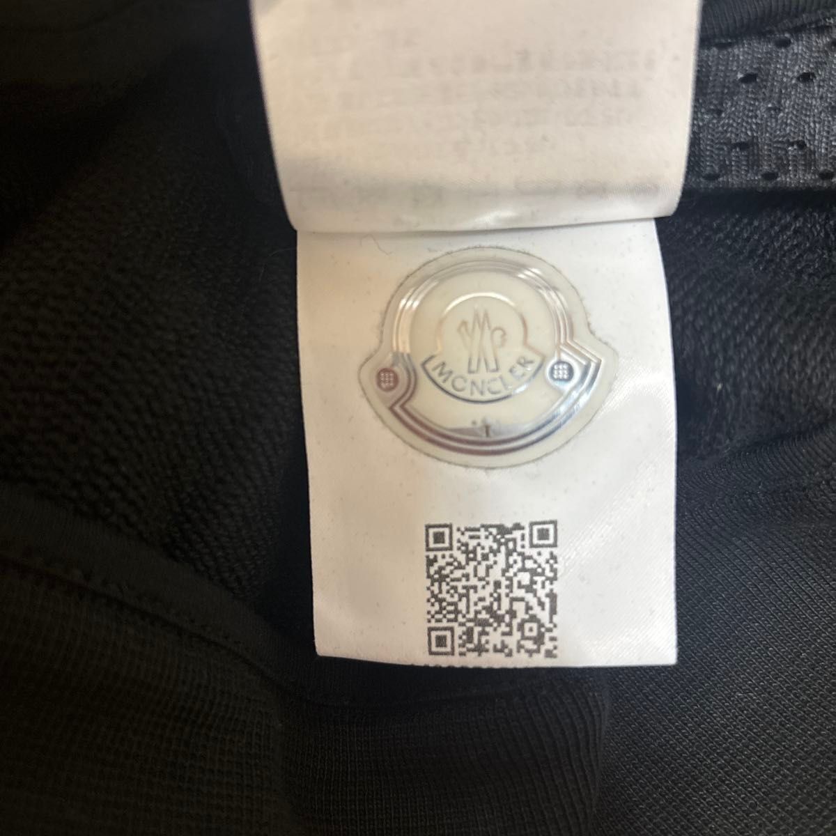 モンクレール MONCLER メンズ パーカー シリコンロゴ フーディ L モンクレール MONCLER メンズ パーカー シリコンロゴ フーディ L