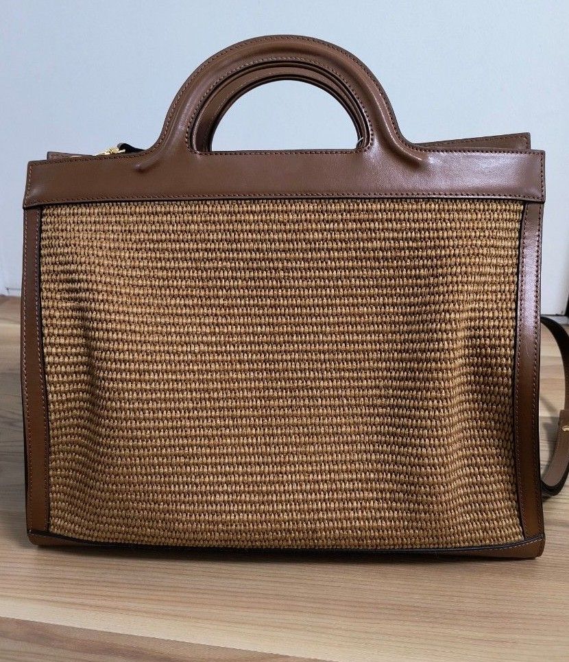 あんしん鑑定済み■マルニ MARNI 2WAYショルダートートバッグトロピカリア あんしん鑑定済み□マルニ MARNI 2WAYショルダートートバッグ