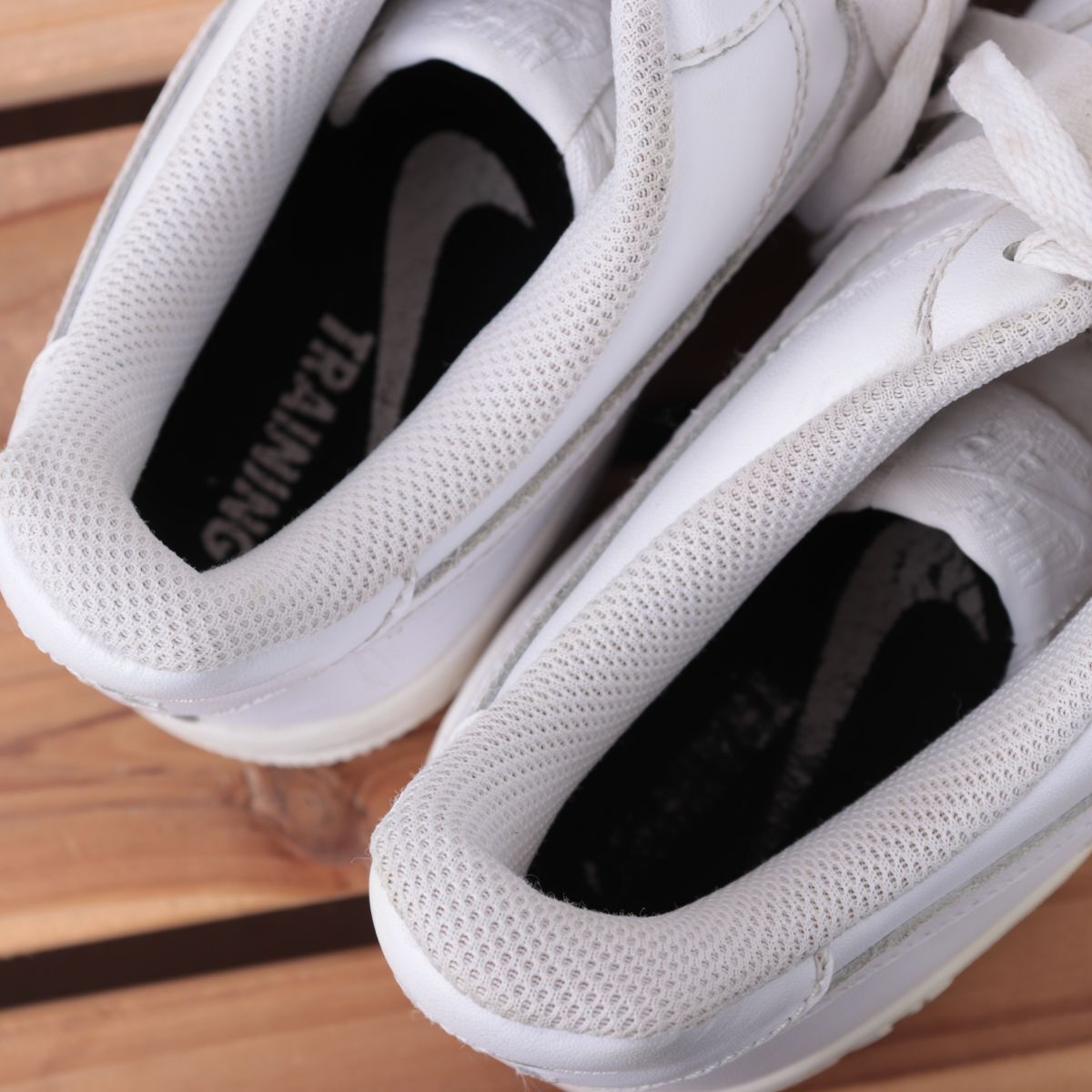 z8987 ナイキ エアフォース1 US8.5 26.5cm/白 ホワイト NIKE z8987 ナイキ エアフォース1 US8.5 26.5cm/白 ホワイト NIKE