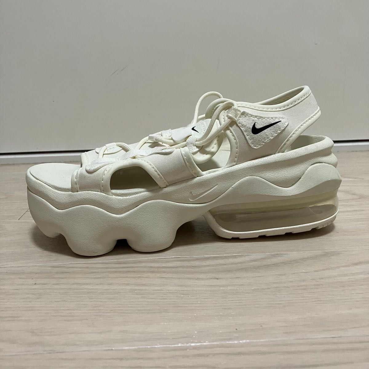 NIKE ナイキ W AIRMAX KOKO SANDAL エア マックス ココ ホワイト NIKE ナイキ W AIRMAX KOKO SANDAL エア マックス ココ ホワイト