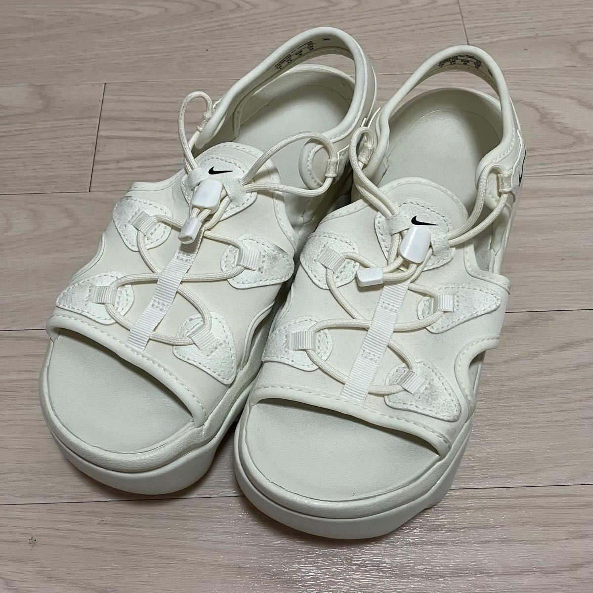 NIKE ナイキ W AIRMAX KOKO SANDAL エア マックス ココ ホワイト NIKE ナイキ W AIRMAX KOKO SANDAL エア マックス ココ ホワイト