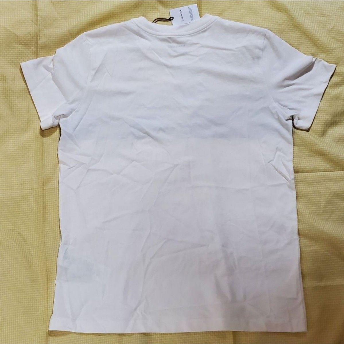 新品 COACH Tシャツ コーチ S / M さわやか おしゃれ 白 新品 COACH Tシャツ コーチ S / M さわやか おしゃれ 白