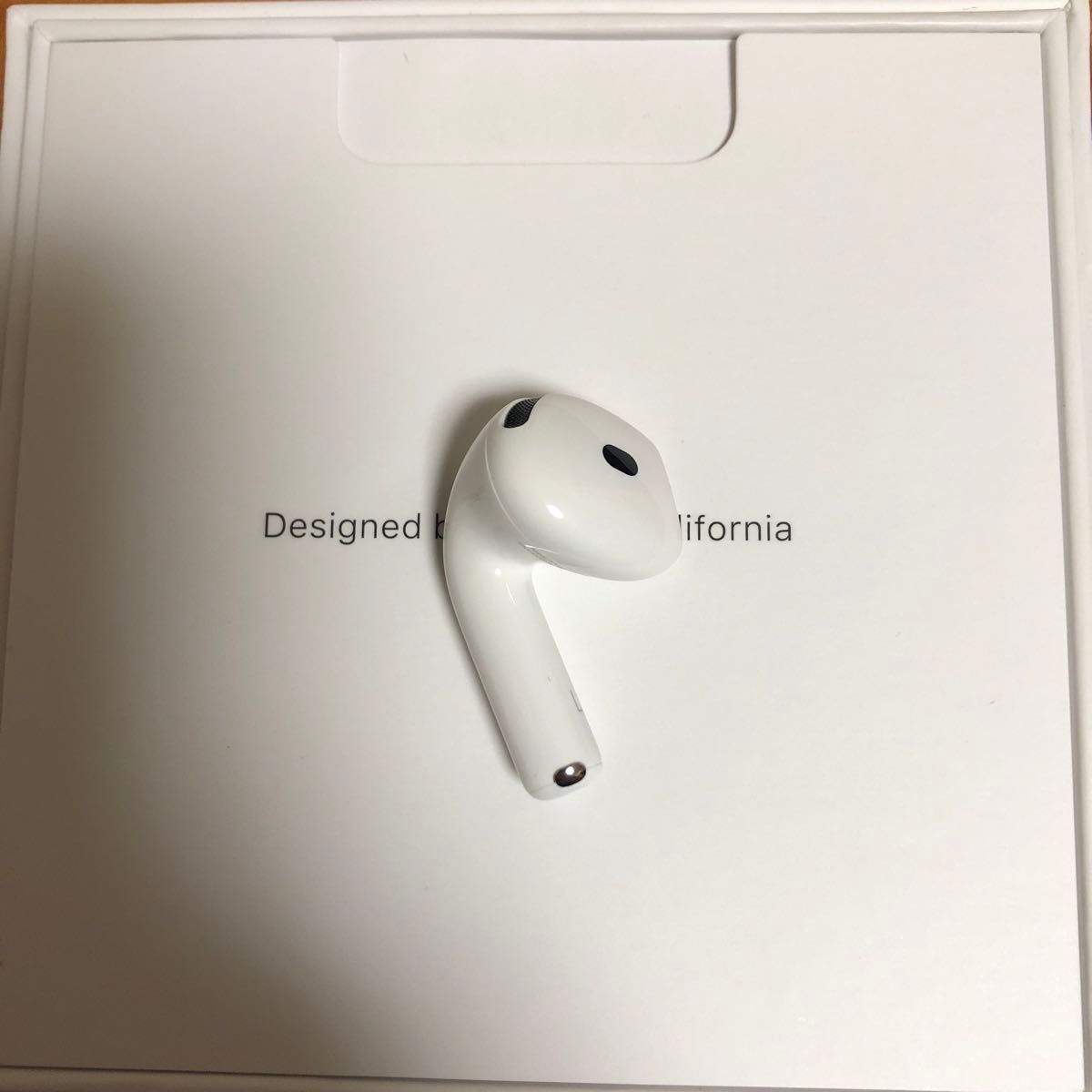 Apple AirPods 第4世代 左耳 左側 左 新品未使用 左イヤホン Apple AirPods 第4世代 左耳 左側 左 新品未使用 左イヤホン