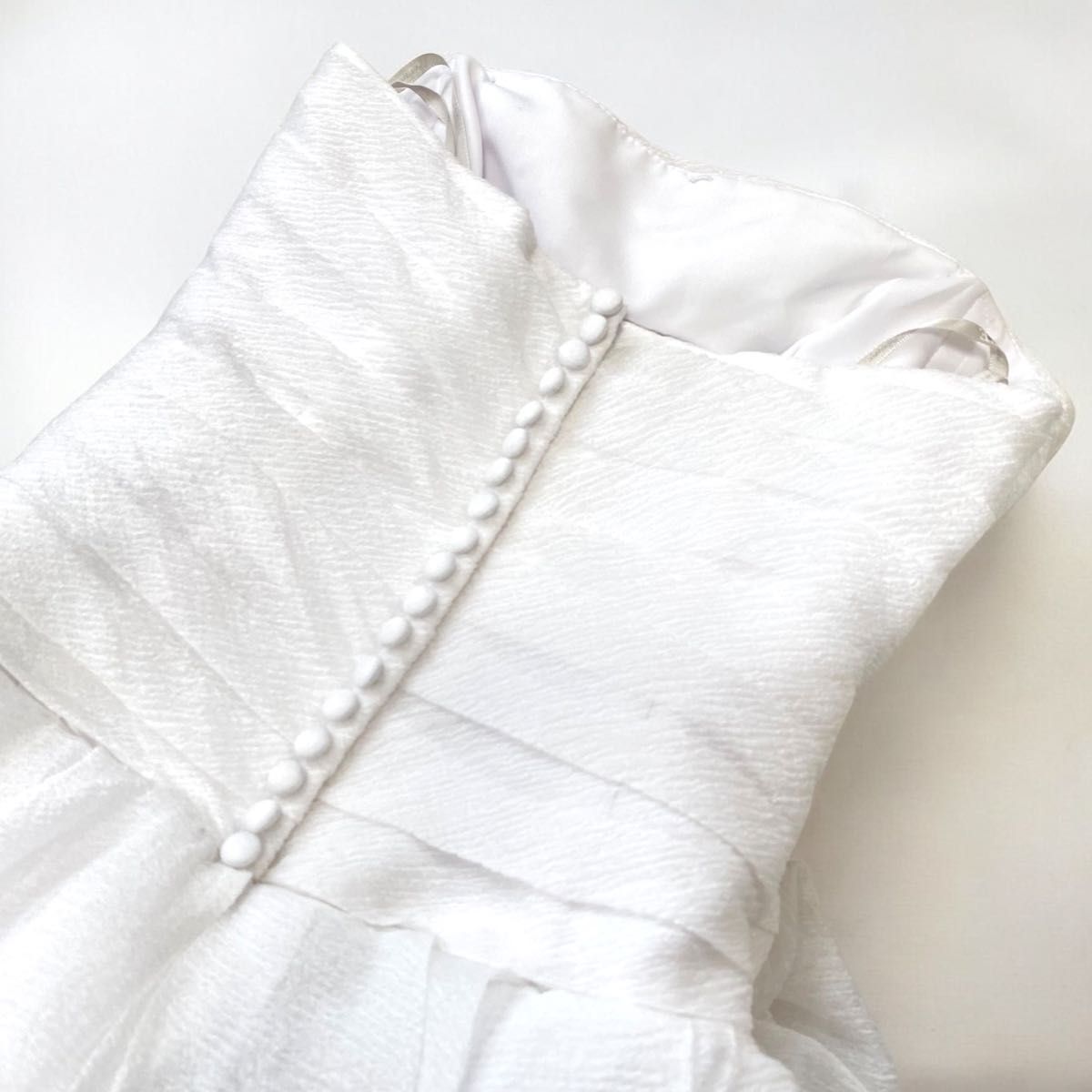 美品】WHITE by VERA WANG ヴェラウォン 高級 ウェディング 美品】WHITE by VERA WANG ヴェラウォン 高級 ウェディング