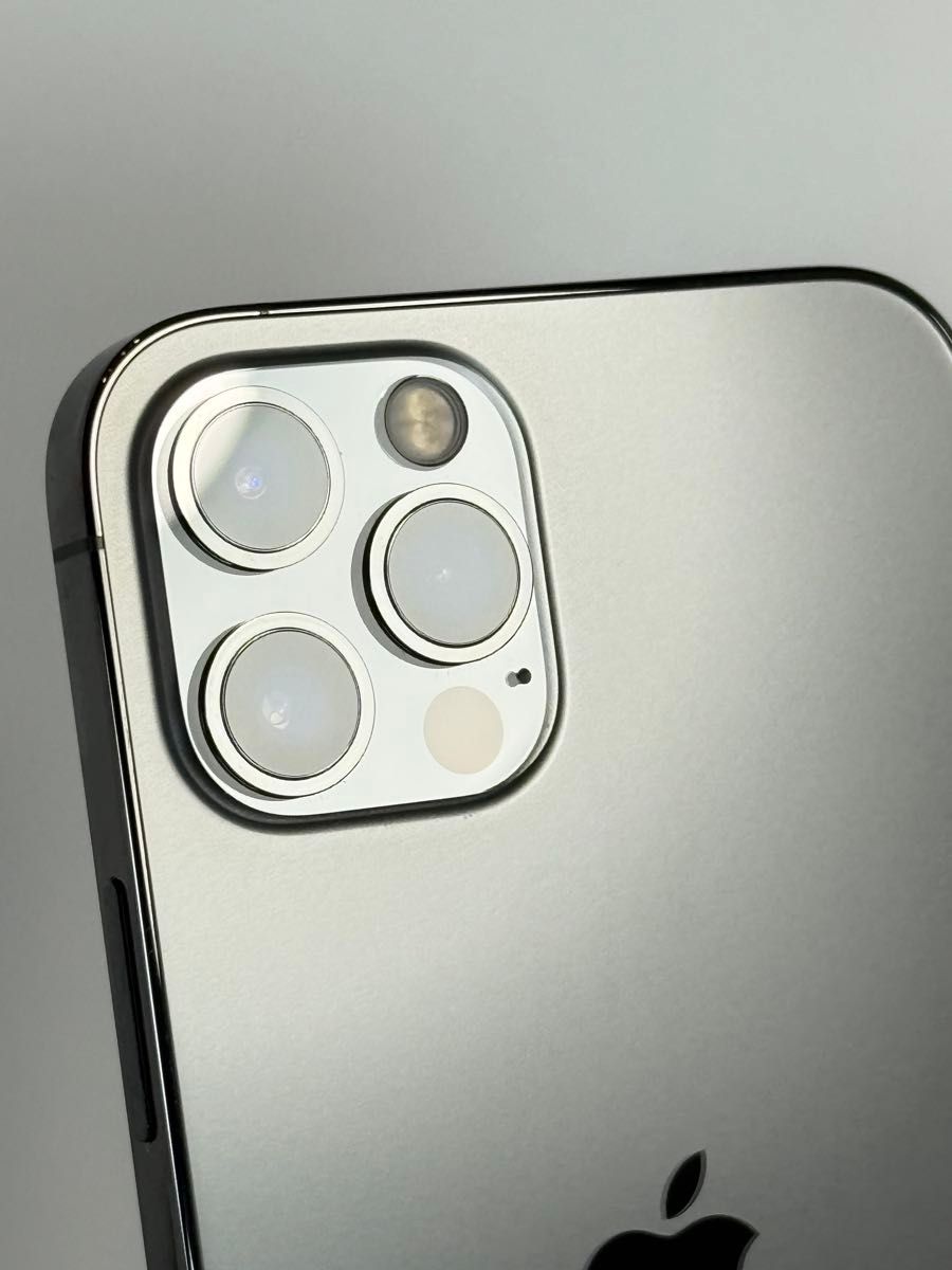 極美品 iPhone12 Pro 256GB バッテリー新品100% SIMフリー 新品 極美品 iPhone12 Pro 256GB バッテリー新品100% SIMフリー 新品