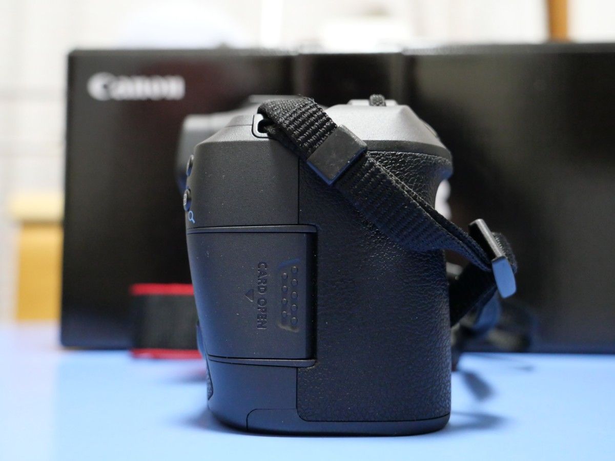 美品】CANON EOS R ボディ 約1500ショット|Yahoo!フリマ(旧 美品】CANON EOS R ボディ 約1500ショット|Yahoo!フリマ(旧