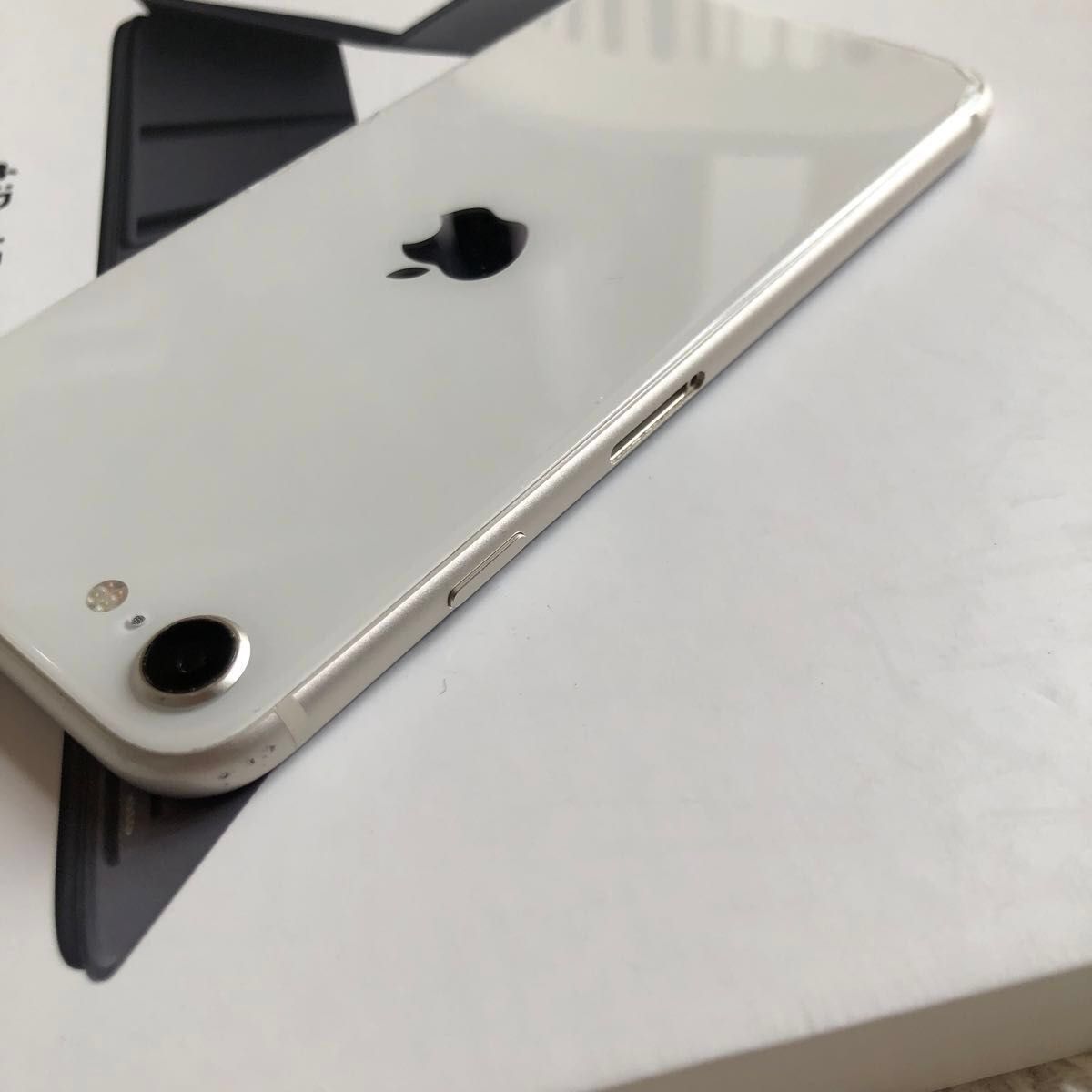 本日限定価格】iPhone SE3 128GB iPhone SIMフリー Apple 本日限定価格】iPhone SE3 128GB iPhone SIMフリー Apple