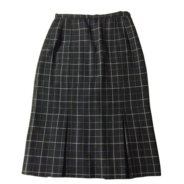 Aquascutum アクアスキュータム シアー スカートスーツ Aquascutum アクアスキュータム シアー スカートスーツ