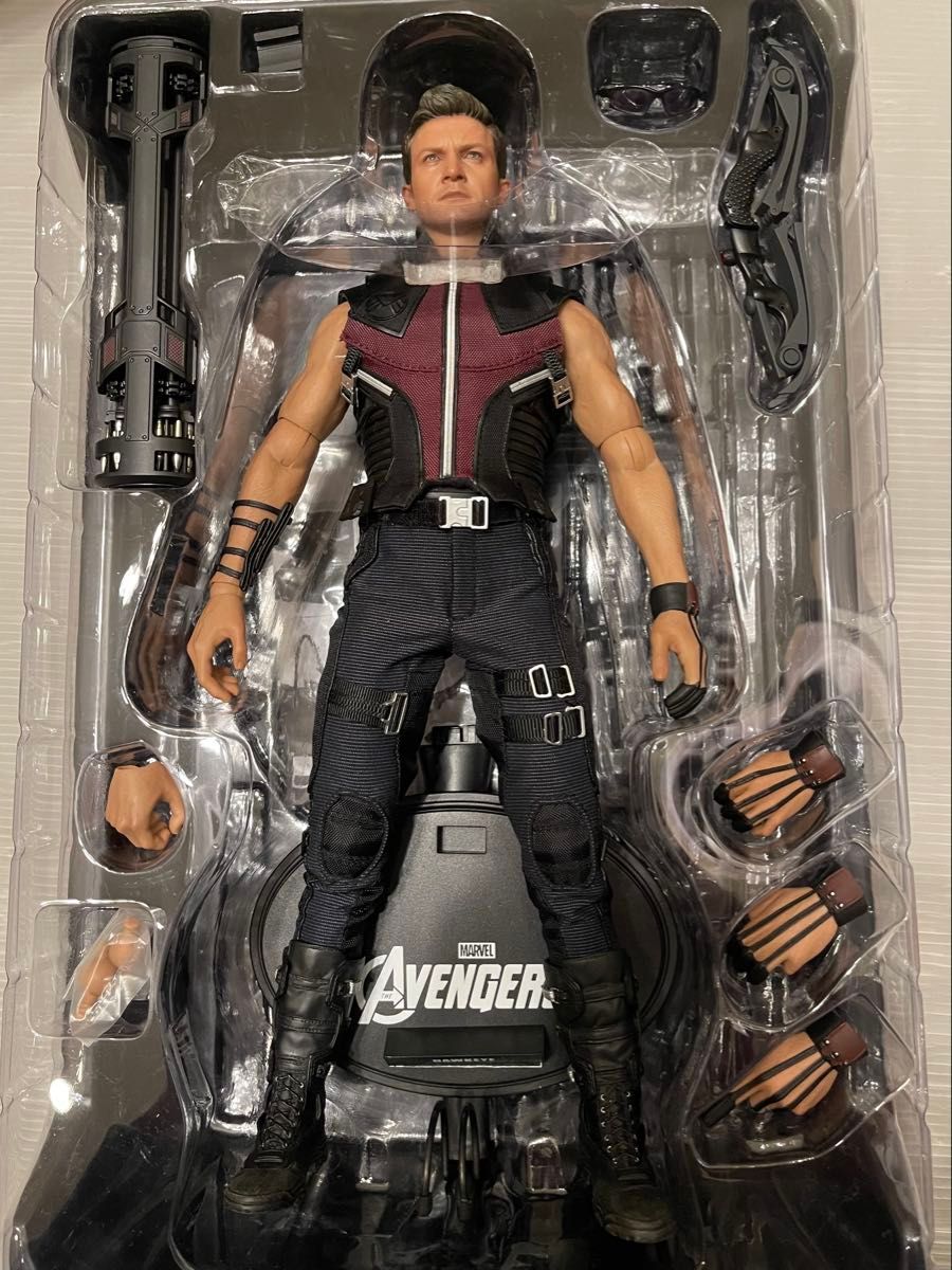 美品 ホットトイズ『アベンジャーズ』1/6スケールフィギュア 美品 ホットトイズ『アベンジャーズ』1/6スケールフィギュア