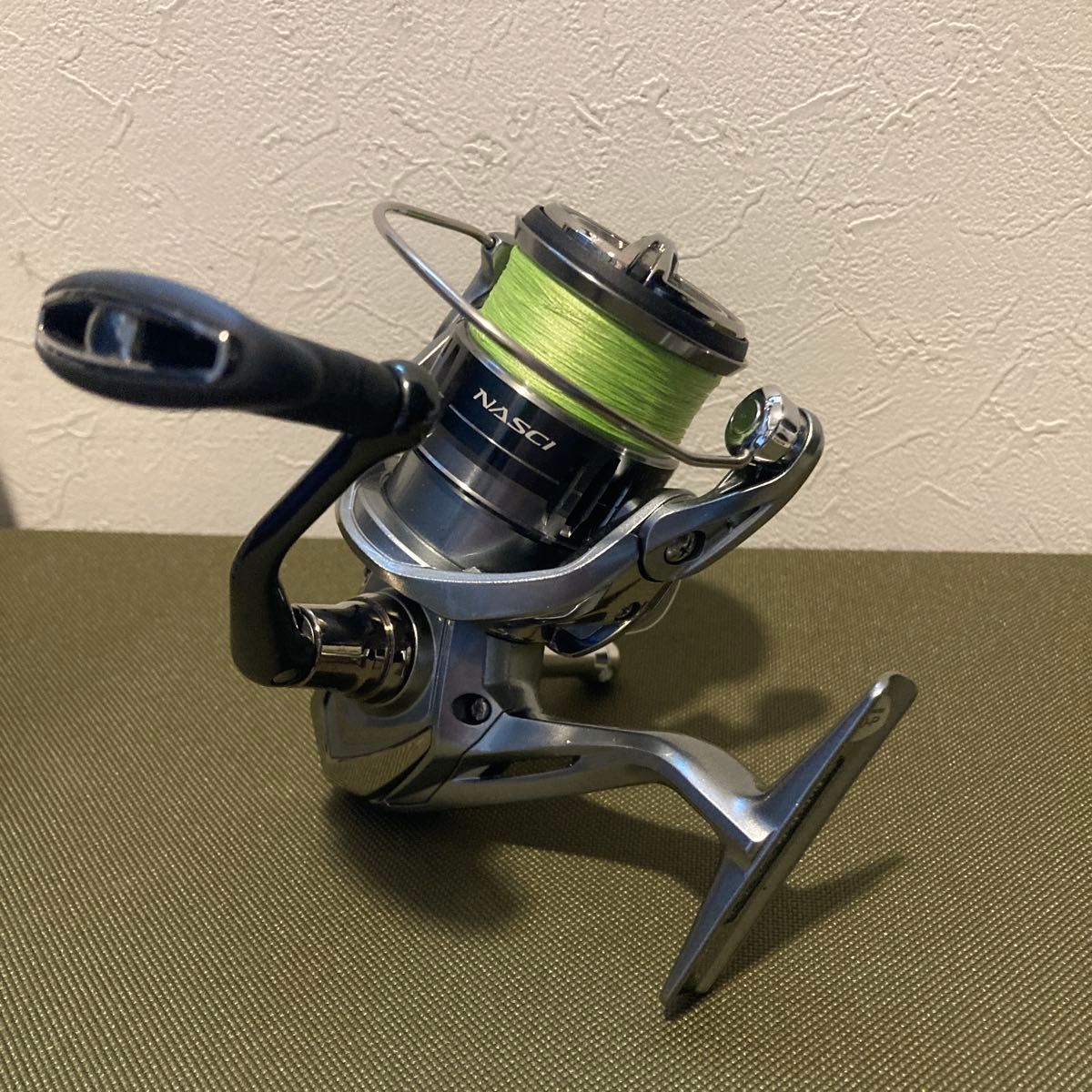 綺麗 シマノ 21 ナスキー C3000HG ゴメクサス リールスタンド 綺麗 シマノ 21 ナスキー C3000HG ゴメクサス リールスタンド