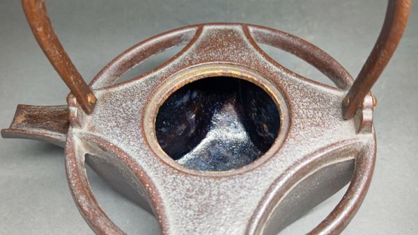 茗】人間国宝 正寿堂 高橋 敬典 作 鉄 七宝 銚子 赤絵 替蓋【湯 茗】人間国宝 正寿堂 高橋 敬典 作 鉄 七宝 銚子 赤絵 替蓋【湯