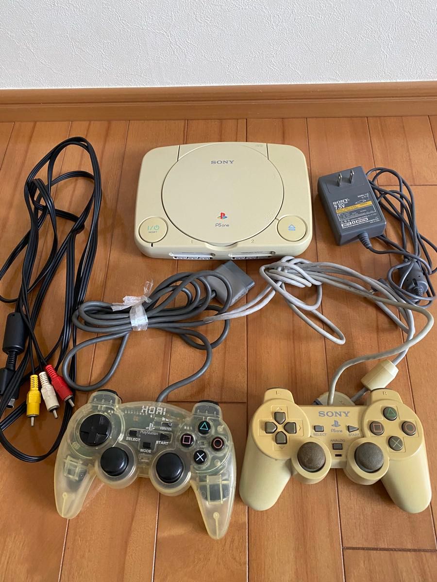 動作確認済 SONY ソニー プレイステーション PS one SCPH-100 動作確認済 SONY ソニー プレイステーション PS one SCPH-100
