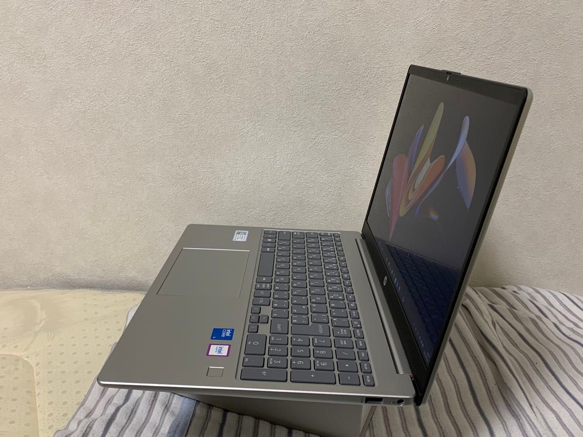 HP 15-fd1031TU Core(TM) 5 120U 1 4GHz 16GB M 2 SSD 256GB HP 15-fd1031TU Core(TM) 5 120U 1 4GHz 16GB M 2 SSD 256GB