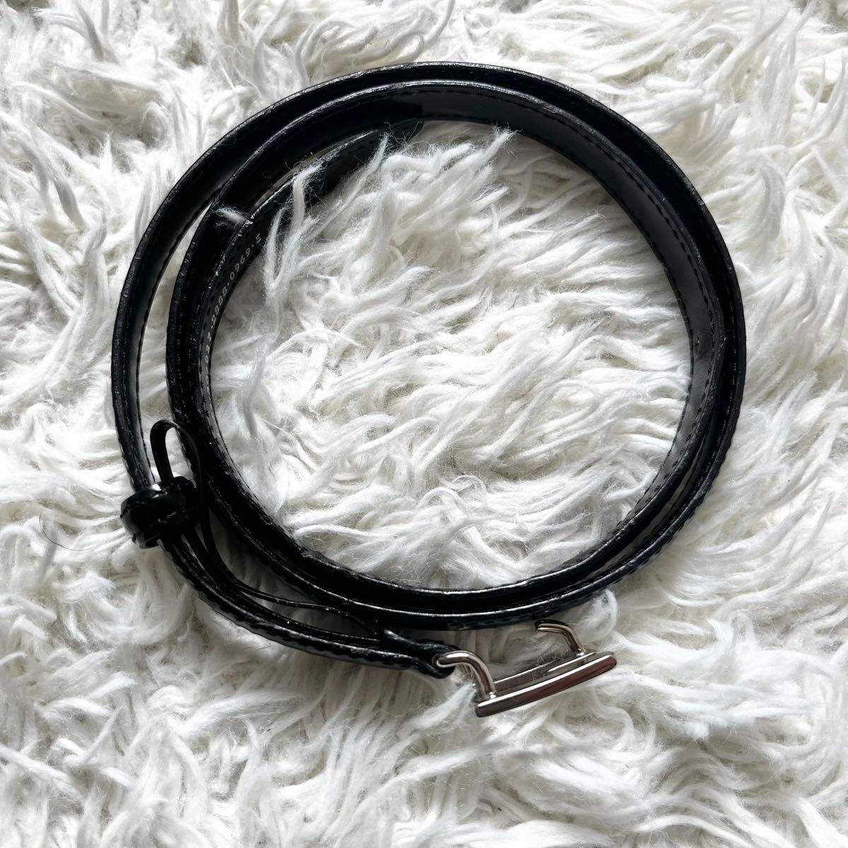 良品 GUCCI グッチ ナローベルト Gロゴ シルバーバックル 黒 良品 GUCCI グッチ ナローベルト Gロゴ シルバーバックル 黒