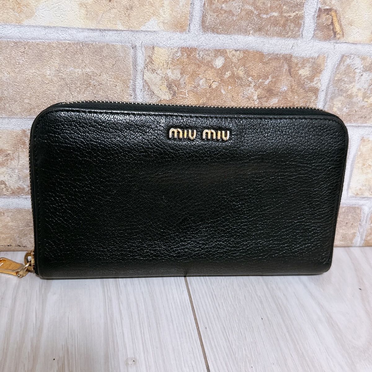 美品》miumiu(ミュウミュウ)長財布|Yahoo!フリマ(旧PayPayフリマ) 美品》miumiu(ミュウミュウ)長財布|Yahoo!フリマ(旧PayPayフリマ)