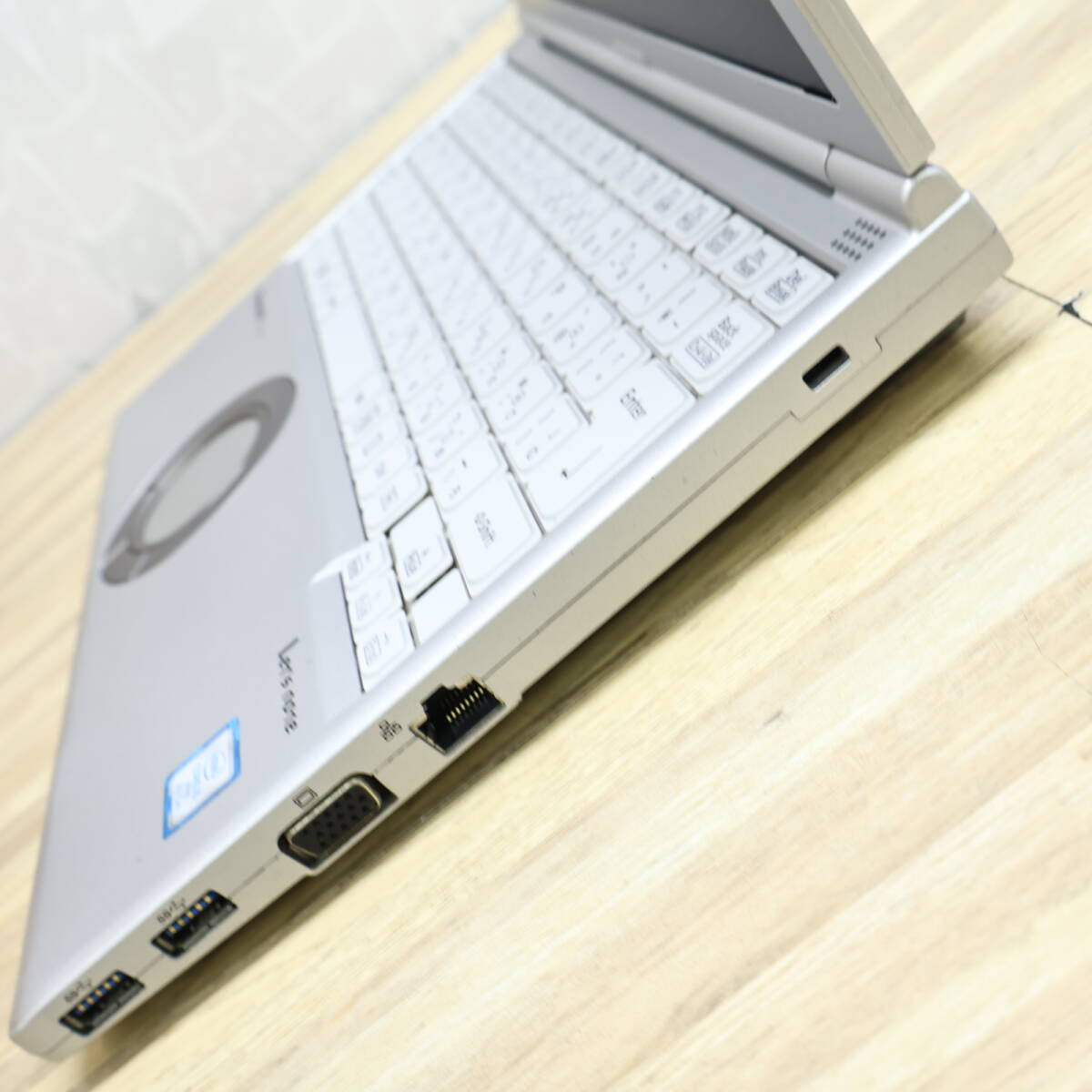 ☆現状品 高性能8世代4コアi5!SSD256GB メモリ8GB☆CF-SV7 Core ☆現状品 高性能8世代4コアi5!SSD256GB メモリ8GB☆CF-SV7 Core