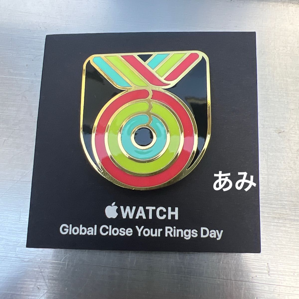 Apple Store AppleWatch 10周年記念 ピンバッジ|Yahoo!フリマ Apple Store AppleWatch 10周年記念 ピンバッジ|Yahoo!フリマ