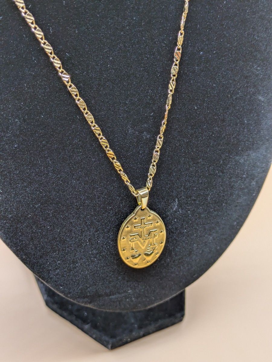 最高峰】【18K刻印】【聖母マリア】【ネックレス】【ペンダント 最高峰】【18K刻印】【聖母マリア】【ネックレス】【ペンダント