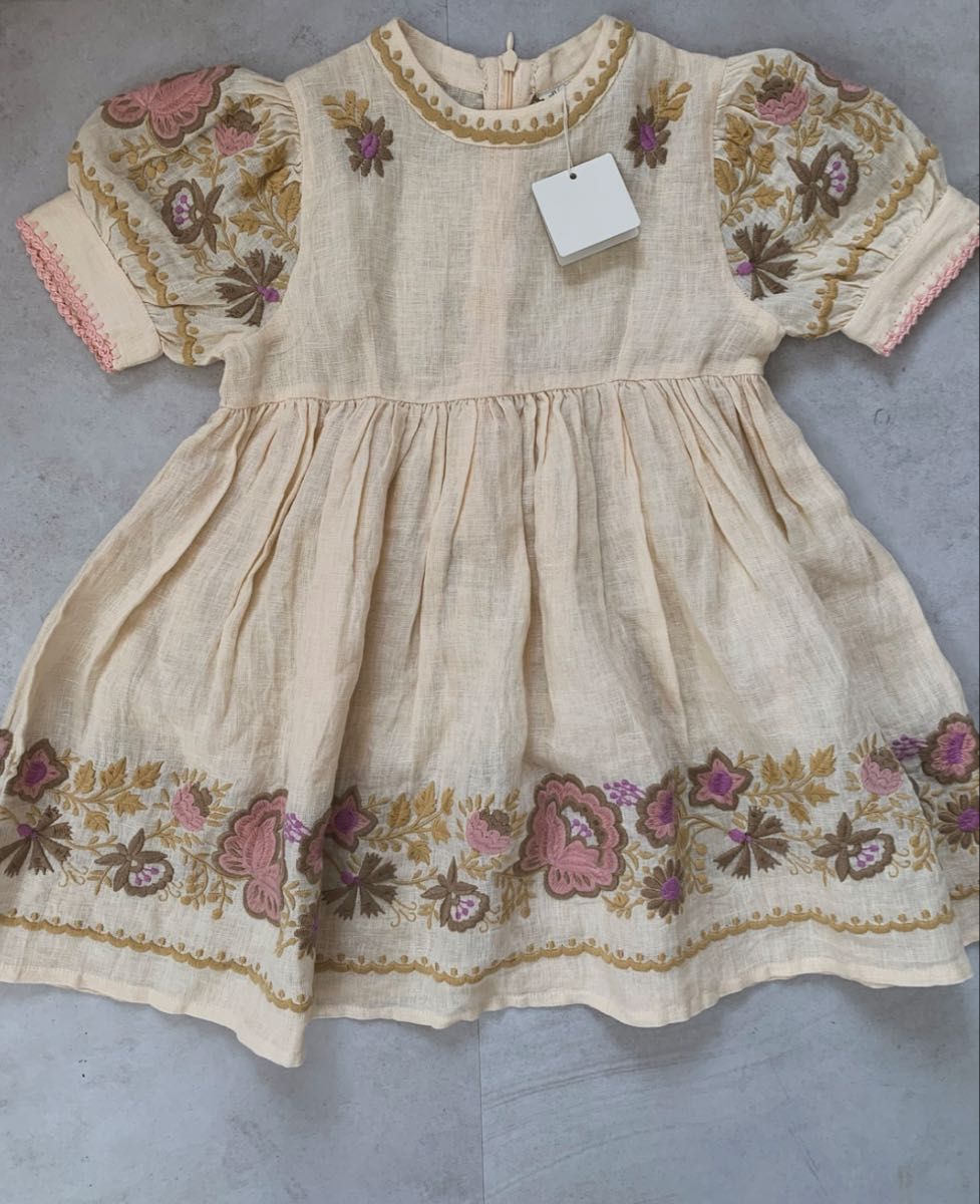 最終価格 apolina mya dress 5-7y 新品未使用|Yahoo!フリマ(旧 最終価格 apolina mya dress 5-7y 新品未使用|Yahoo!フリマ(旧