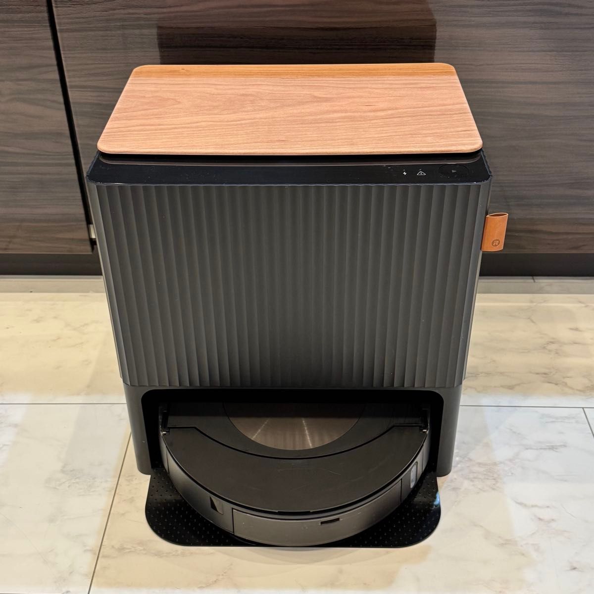 iRobot ルンバ j9+ ロボット掃除機 自動ゴミ収集機能アイ iRobot ルンバ j9+ ロボット掃除機 自動ゴミ収集機能アイ