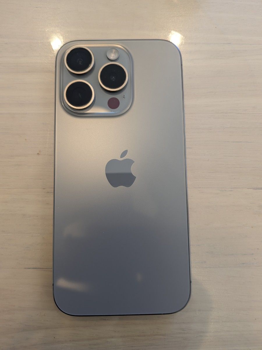 Apple iPhone15pro 128gb ナチュラルチタニウム 傷無し 購入時 Apple iPhone15pro 128gb ナチュラルチタニウム 傷無し 購入時