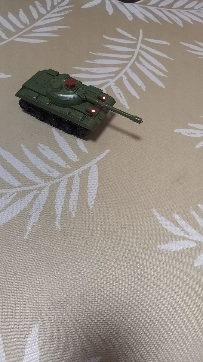 戦車ラジコン【ジャンク】|Yahoo!フリマ(旧PayPayフリマ) 戦車ラジコン【ジャンク】|Yahoo!フリマ(旧PayPayフリマ)