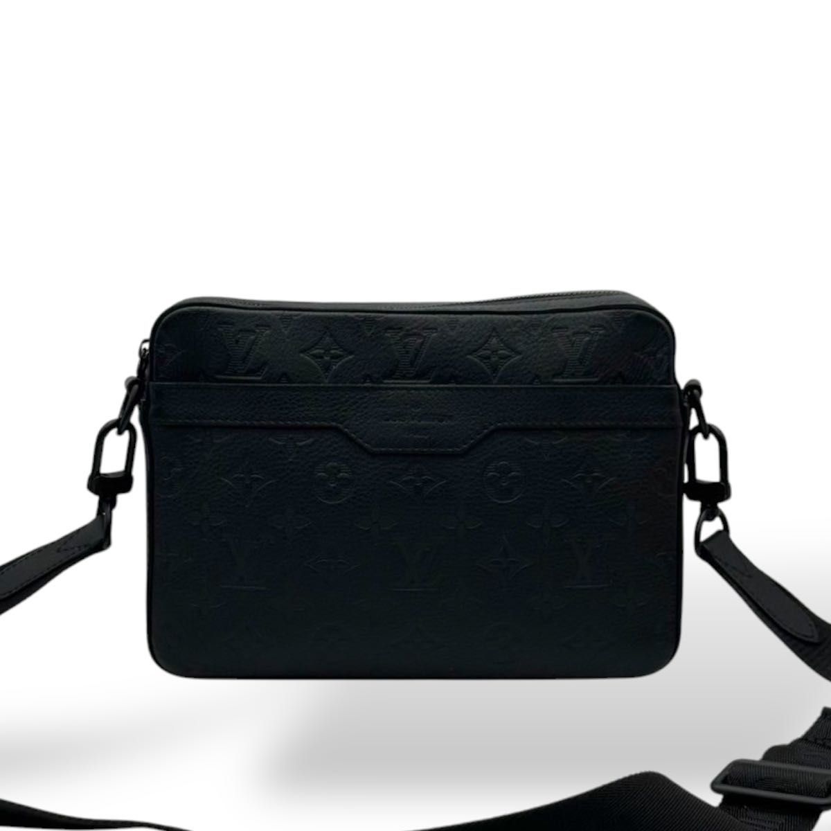 希少品 LOUIS VUITTON トリオメッセンジャー モノグラムシャドウ 希少品 LOUIS VUITTON トリオメッセンジャー モノグラムシャドウ