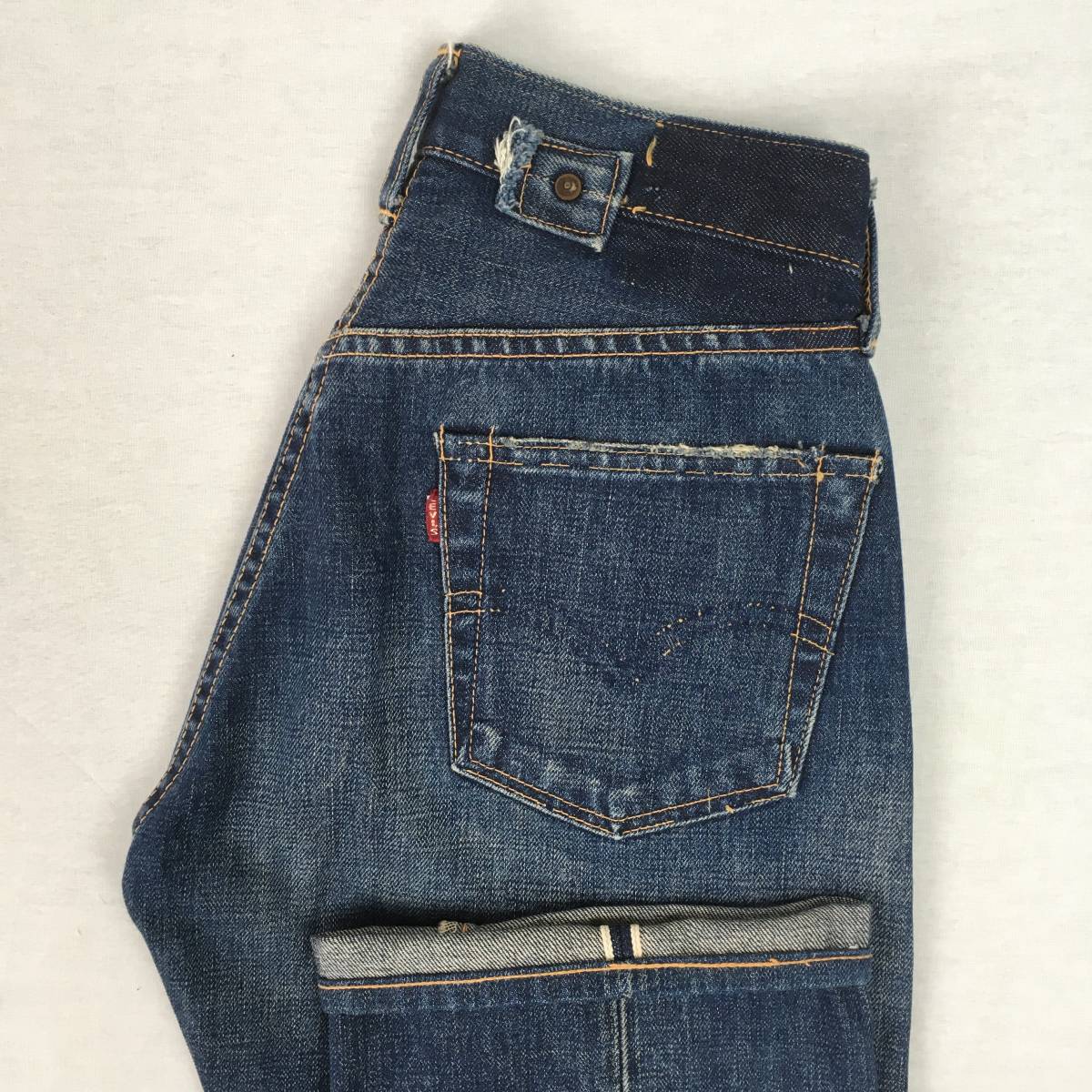 LEVI'S リーバイス VINTAGE CLOTHING LVC 501XX 37501 日本製 01年 1937年復刻 ジーンズ W30 セルビッチ 赤耳 シンチバック ユーズド加工_画像1