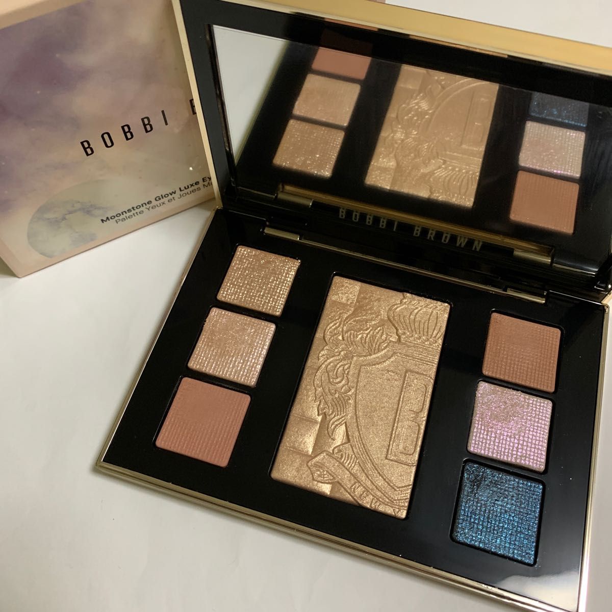 BOBBI BROWN ボビイブラウン ムーンストーングロウリュクス アイ BOBBI BROWN ボビイブラウン ムーンストーングロウリュクス アイ
