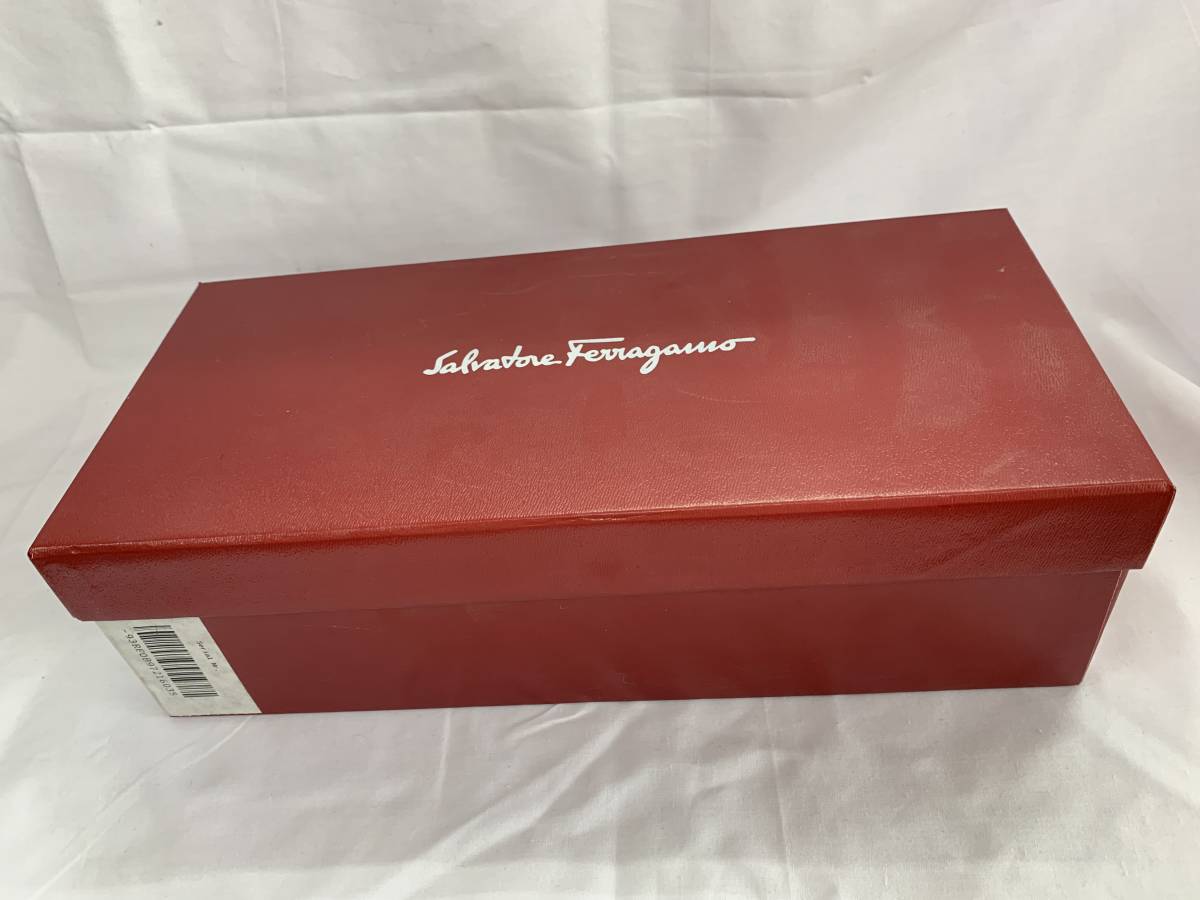 ●フェラガモ ヴァラ パンプス サテン●Ferragamo レディース 未使用_画像7