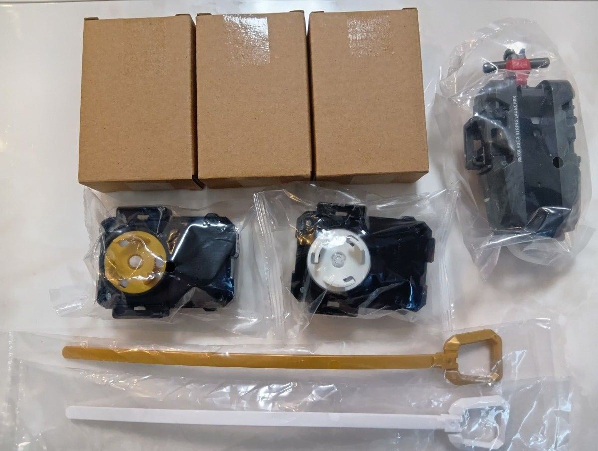 ベイブレードX ドランバスター メタルコートレッド×3 ランチャー ベイブレードX ドランバスター メタルコートレッド×3 ランチャー