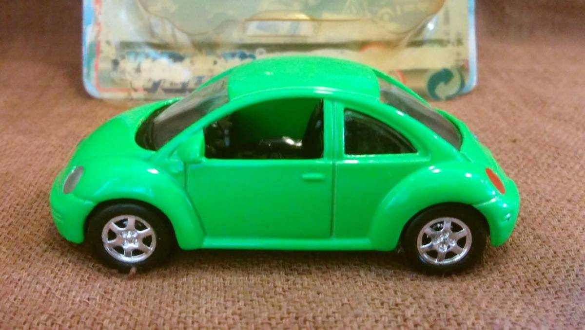 撮影時開封 ウェリー 1/60 VW NEW BEETLE フォルクスワーゲン ニュービートル ダイキャスト ミニカー ゼンマイ不良プルバック走行動作NG_画像3