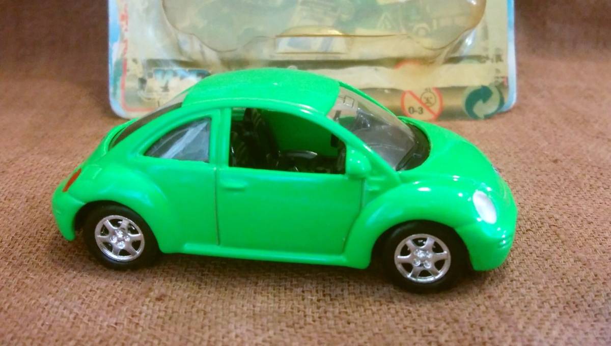 撮影時開封 ウェリー 1/60 VW NEW BEETLE フォルクスワーゲン ニュービートル ダイキャスト ミニカー ゼンマイ不良プルバック走行動作NG_画像6