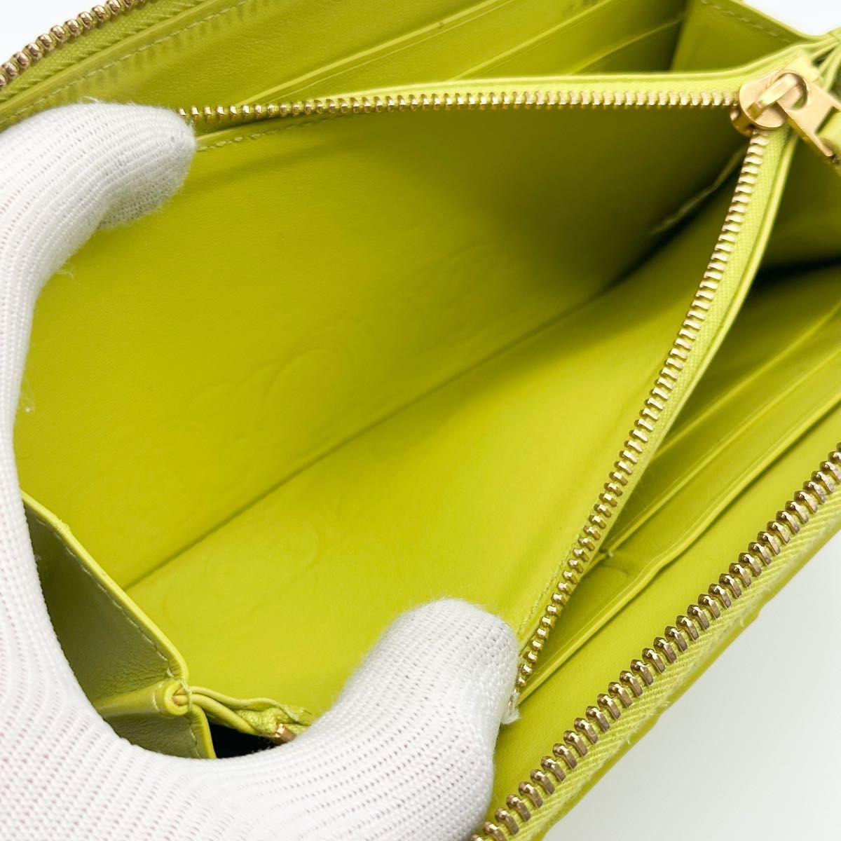 ボッテガヴェネタ イントレチャート BOTTEGA VENETA レザー ボッテガヴェネタ イントレチャート BOTTEGA VENETA レザー