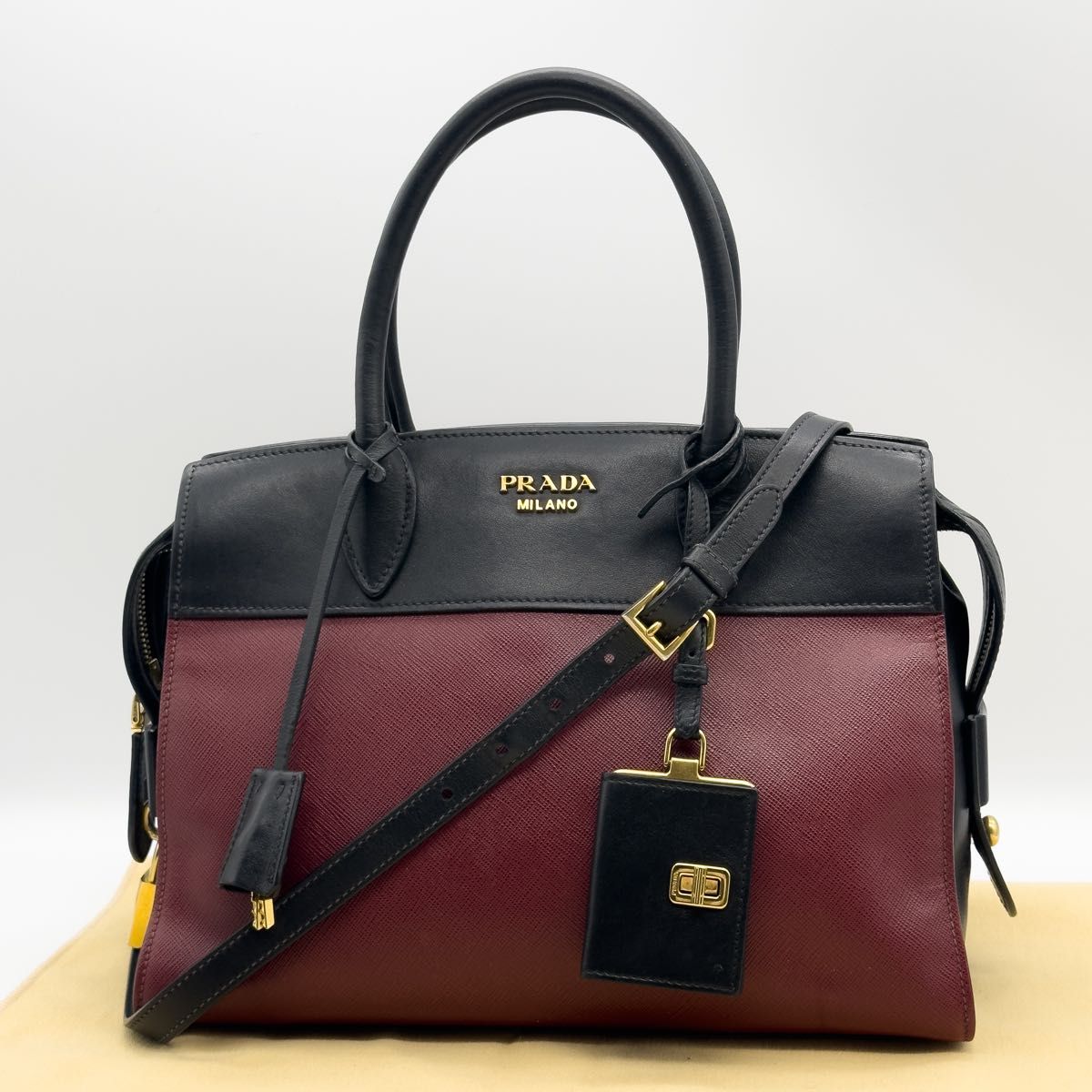 PRADA プラダ サフィアーノ エフプラナード ショルダーバッグ PRADA プラダ サフィアーノ エフプラナード ショルダーバッグ
