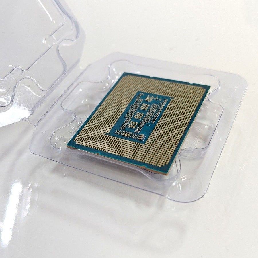 新品未使用【CPU】 Intel Core i7 14700KF│第14世代│LGA1700 新品未使用【CPU】 Intel Core i7 14700KF│第14世代│LGA1700