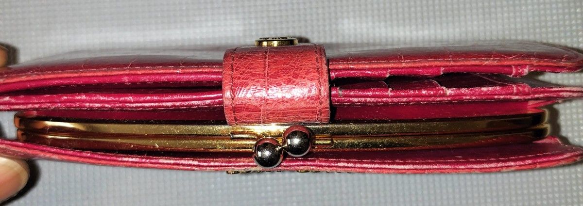 miu miu ミュウミュウ がま口 コンパクト財布 人気 型押しクロコ miu miu ミュウミュウ がま口 コンパクト財布 人気 型押しクロコ