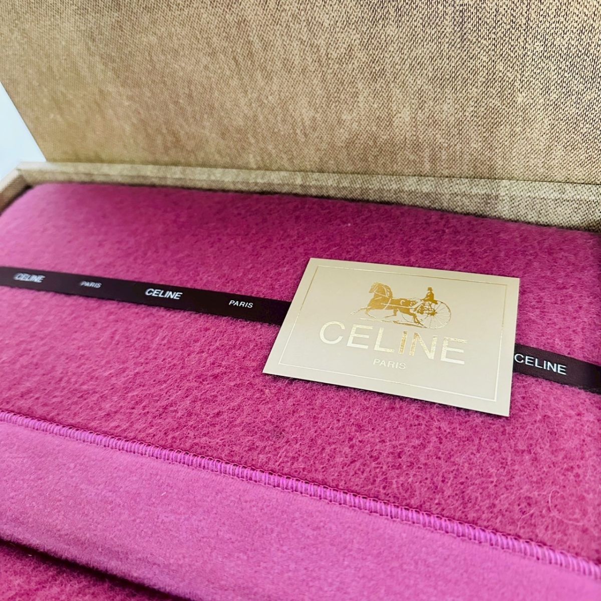ht3019【120】//CELINE☆純毛毛布 未使用 140×200㎝ セリーヌ ht3019【120】//CELINE☆純毛毛布 未使用 140×200㎝ セリーヌ