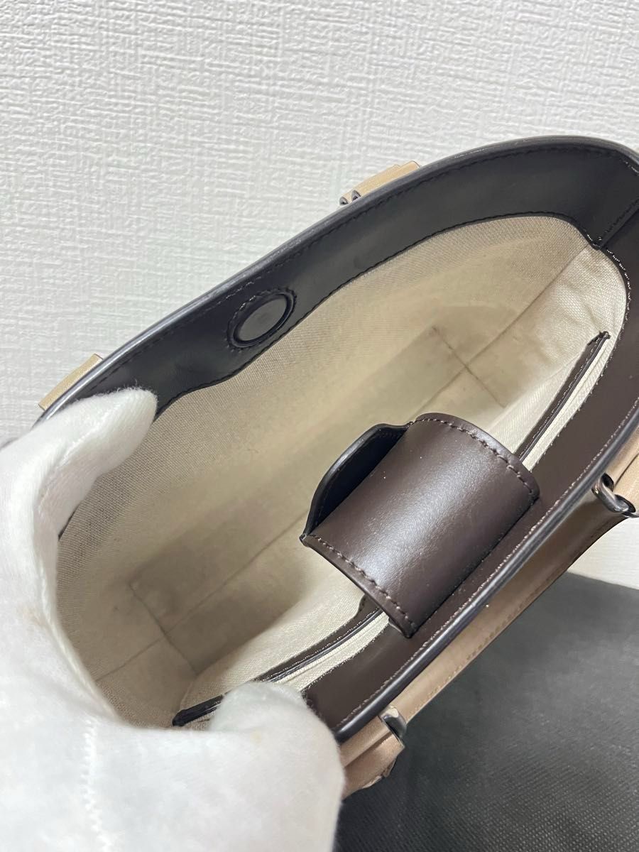 25年購入 ベルルッティ トゥジュール ガリバー OSSO ショルダー 25年購入 ベルルッティ トゥジュール ガリバー OSSO ショルダー