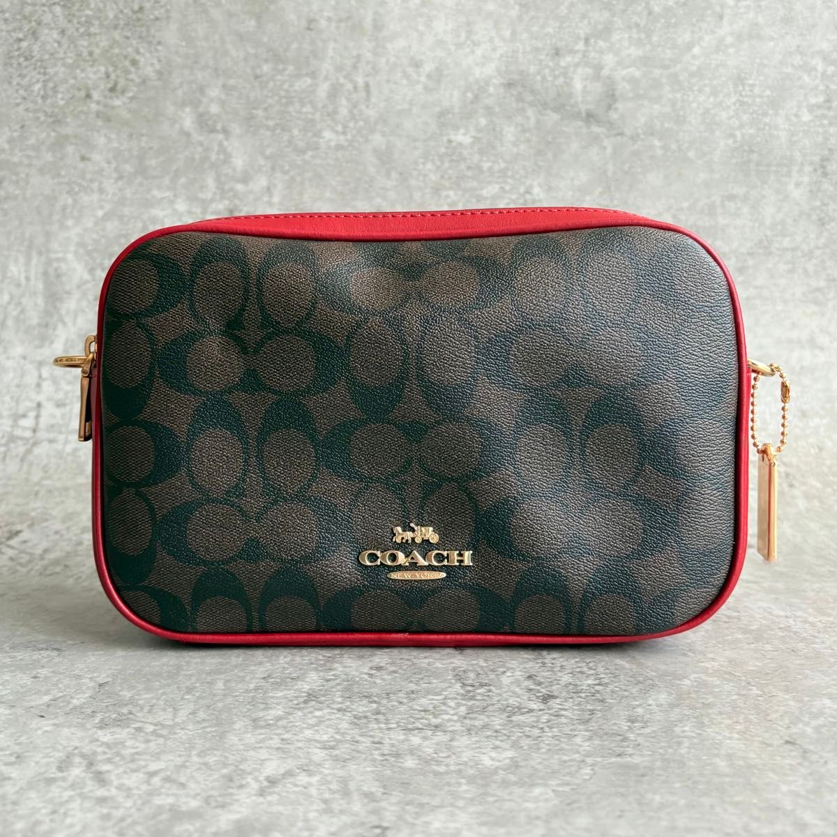 極美品】COACH コーチ シグネチャー カメラバッグ ショルダー 極美品】COACH コーチ シグネチャー カメラバッグ ショルダー