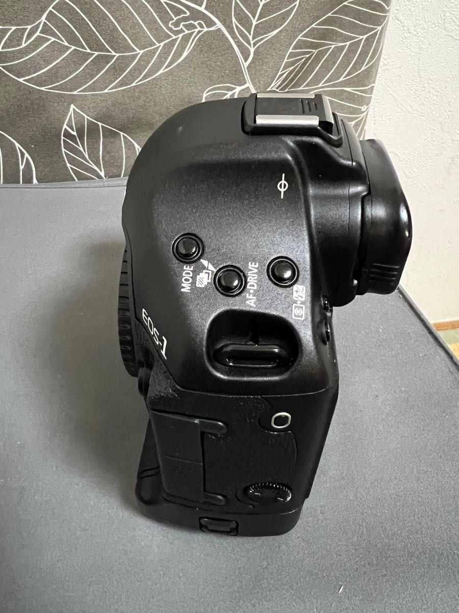 Canon EOS-1D Mark III 本体と付属品|Yahoo!フリマ(旧PayPay Canon EOS-1D Mark III 本体と付属品|Yahoo!フリマ(旧PayPay