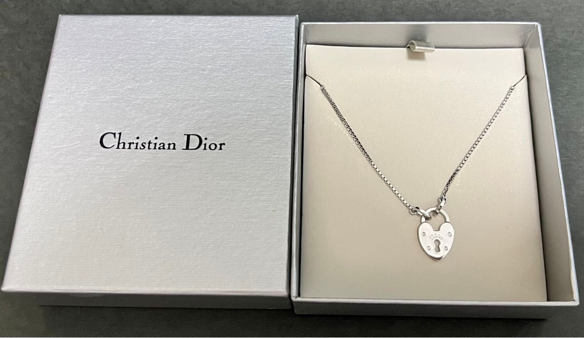Christian Dior クリスチャンディオール ネックレス シルバー Christian Dior クリスチャンディオール ネックレス シルバー