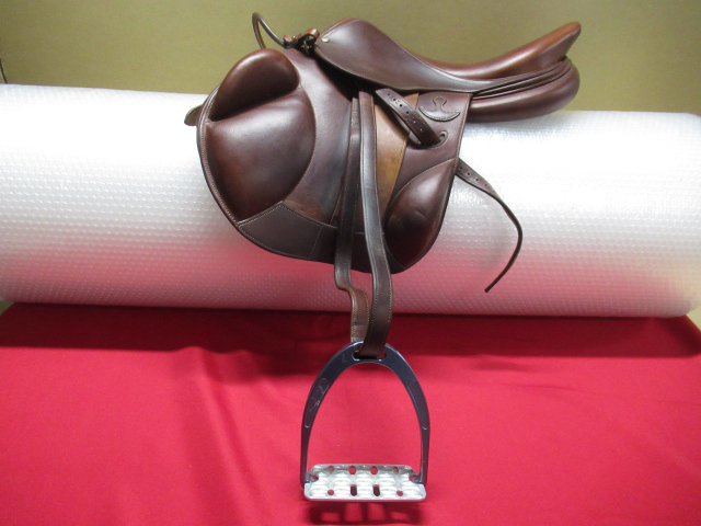 BRUNO DELGRANGE BD ブルーノ デルグランジュ 鞍 K175 27 3X3 M BRUNO DELGRANGE BD ブルーノ デルグランジュ 鞍 K175 27 3X3 M