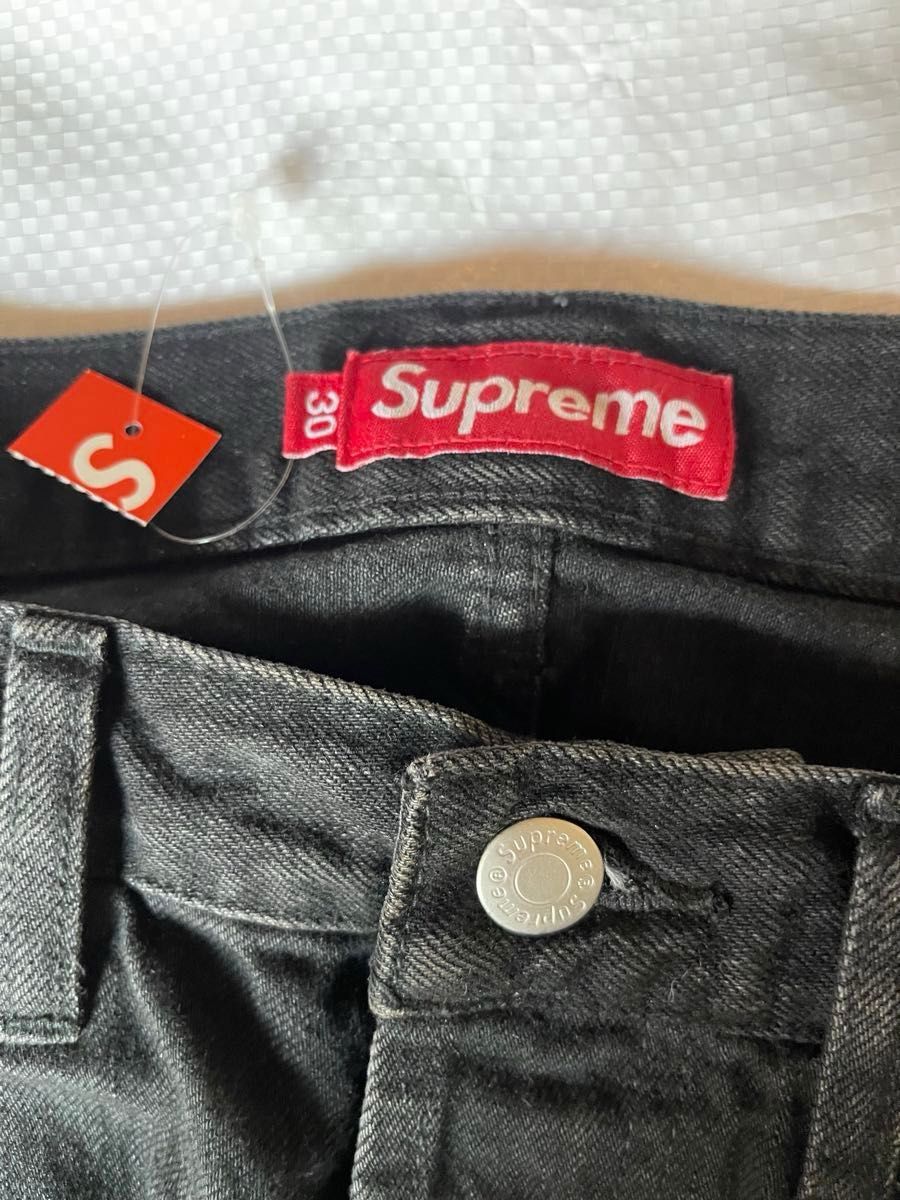 Supreme Distressed Loose Fit Selvedge Jean Supreme Distressed Loose Fit Selvedge Jean