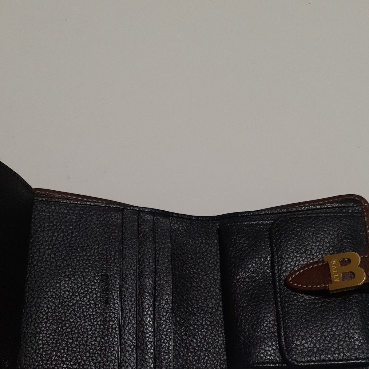 BALLY 二つ折り財布 ブラック レザー|Yahoo!フリマ(旧PayPay BALLY 二つ折り財布 ブラック レザー|Yahoo!フリマ(旧PayPay
