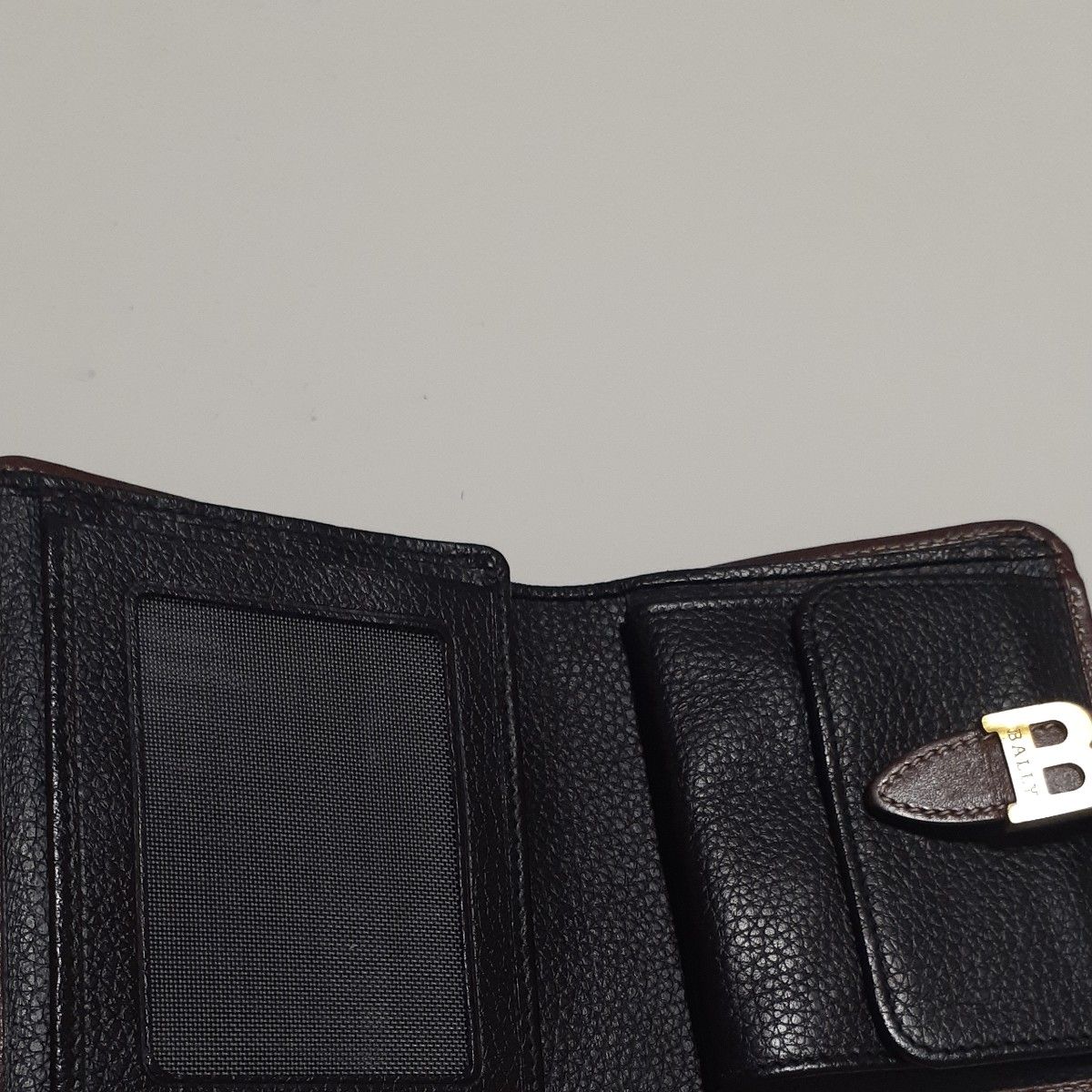 BALLY 二つ折り財布 ブラック レザー|Yahoo!フリマ(旧PayPay BALLY 二つ折り財布 ブラック レザー|Yahoo!フリマ(旧PayPay